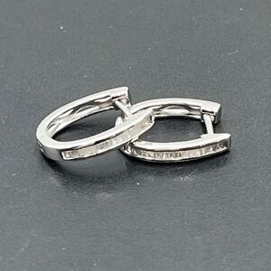 UD 925 White Gold Plated
Sterling Silver 1/4 CTW Diamonds Designer Hoop Earrings